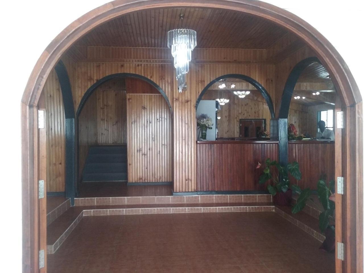 Mcroyal Hotel Mount Hagen Kültér fotó